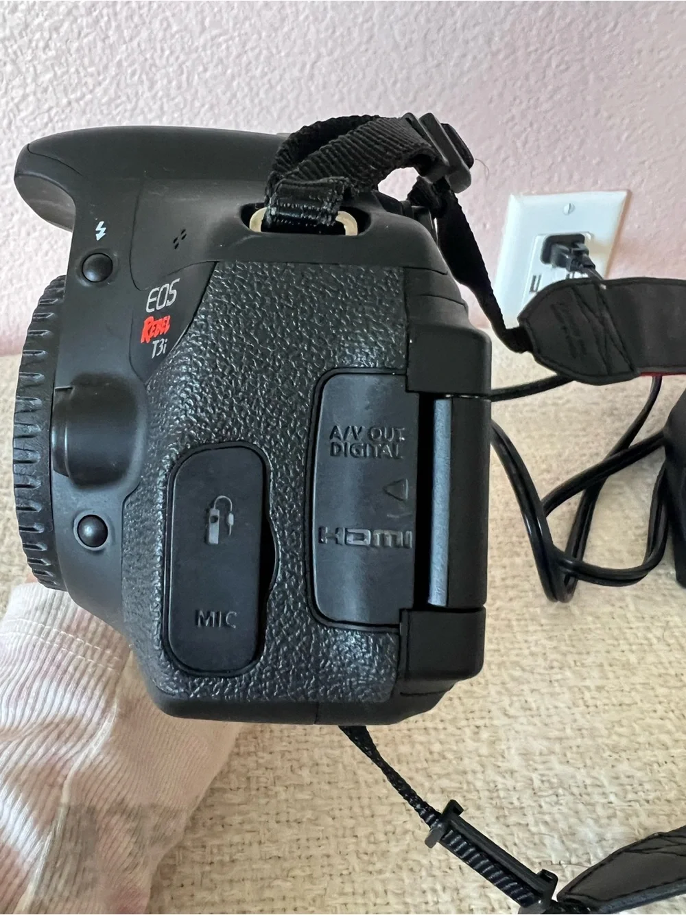 📸 Canon EOS Rebel T3i DSLR (Body Only) – Excellent Condition 📸
